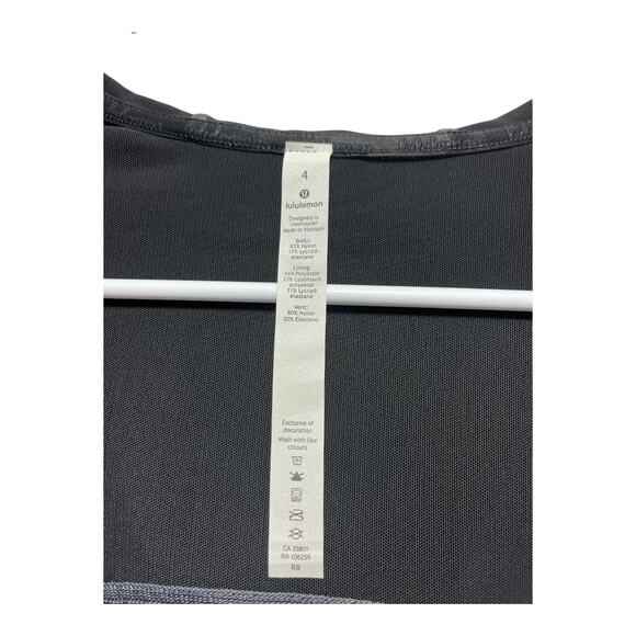 Lululemon Gray Zip Hoodie Women’s Size 4 Thumbholes Logo Excellent Condition - Picture 6 of 10